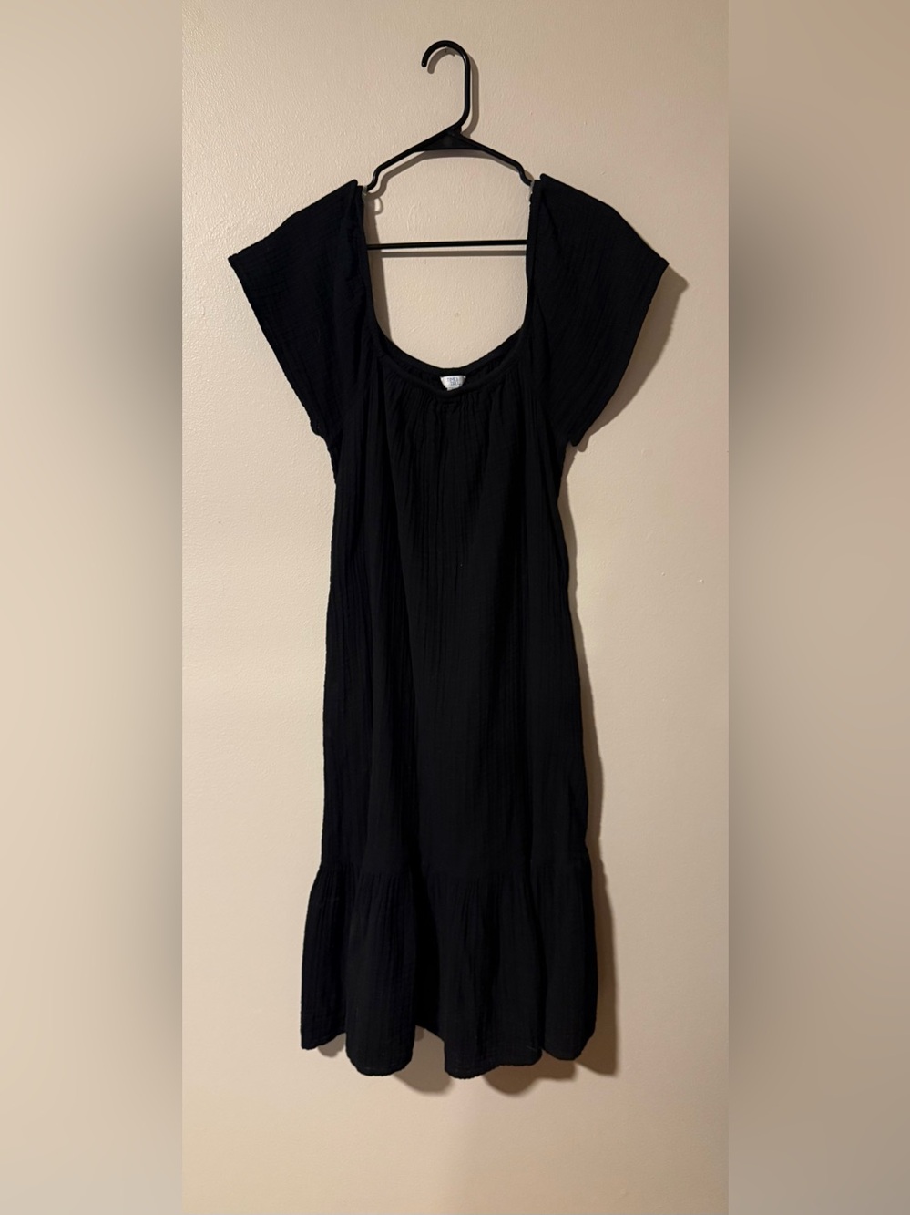 Time and Tru Black Short Sleeve Scoop Neck Midi Dress Size Medium
